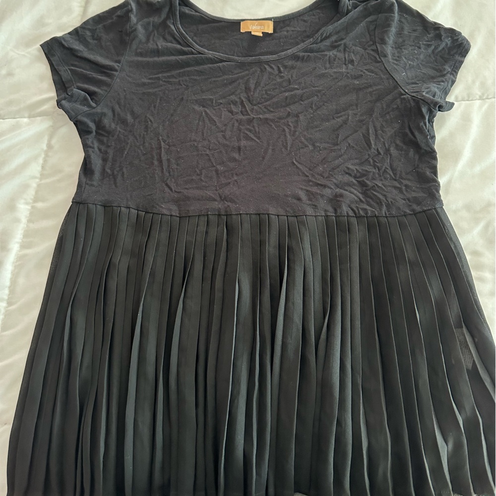 Short Sleeve Pleaded Top